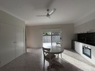 1 / 62 Sandy Camp Rd, Wynnum West