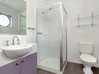 155 John Liston Drive, Newport