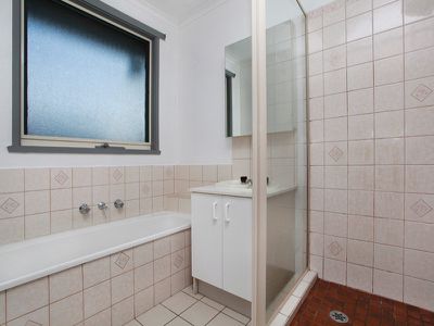 1 Sinclair Crt, Hampton Park