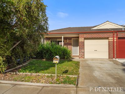 2 / 24 Coolabah Crescent, Hoppers Crossing