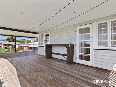 22 Petrel Avenue, River Heads