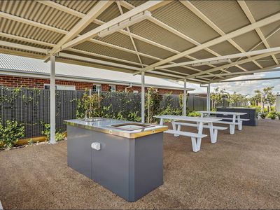 11 Manchurian Circuit, Dubbo