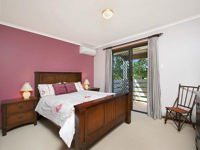 19 Pyeworth Place, Rochedale South