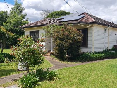 2 Omaroo Avenue, Doonside