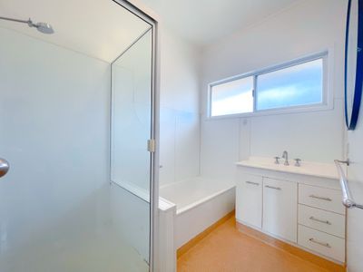 61 Flounder Crescent, Toolooa