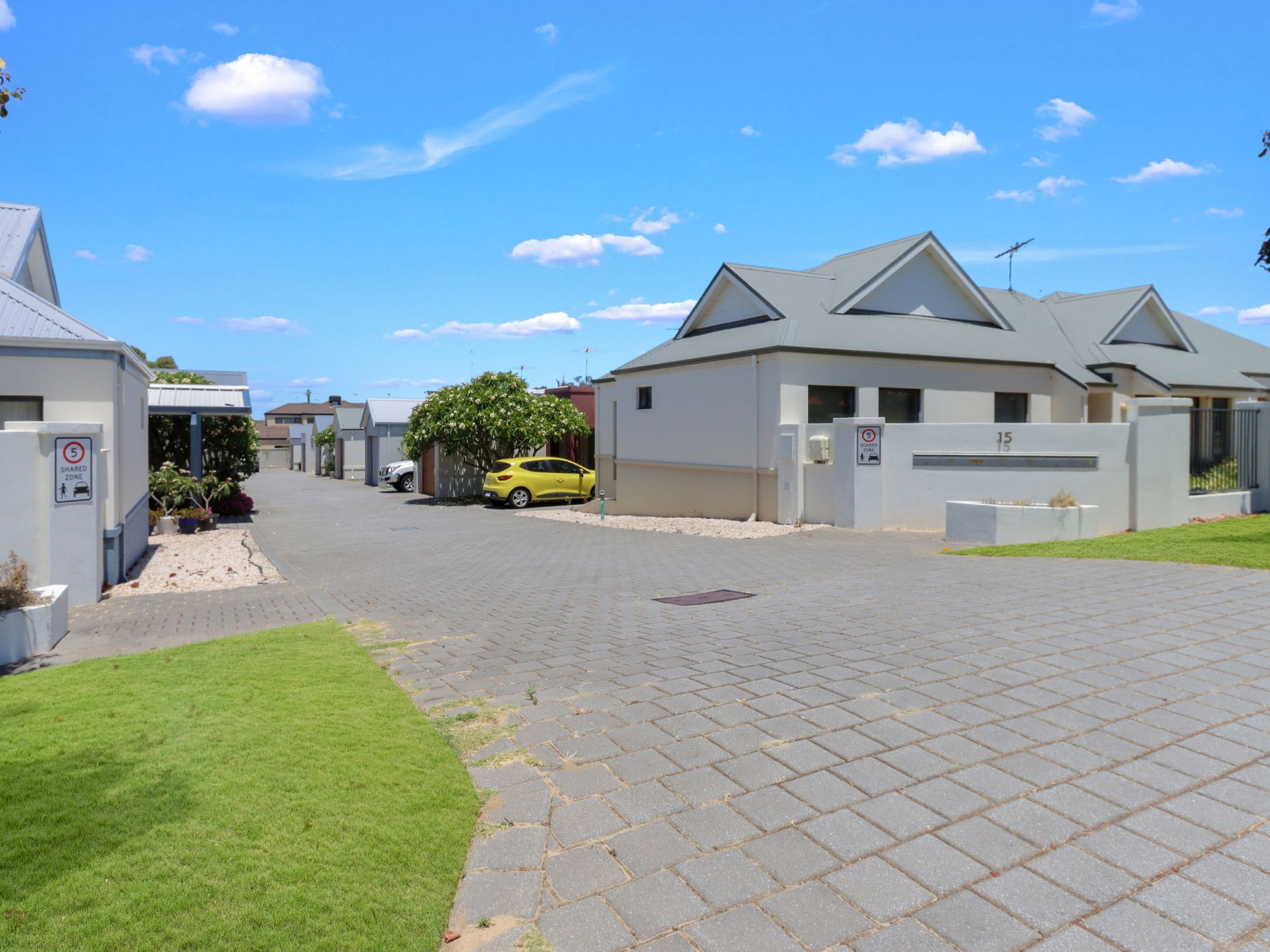 12 / 15 Creery Street, Dudley Park