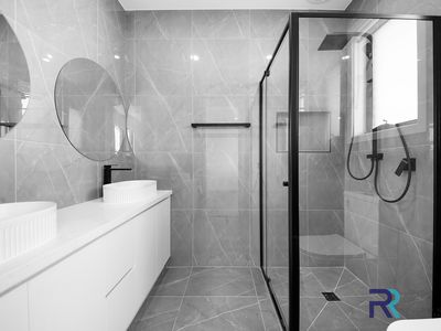 16 Whippet , Tarneit