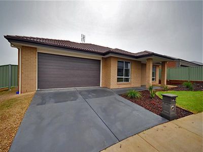 13 Rachel Terrace, Maiden Gully