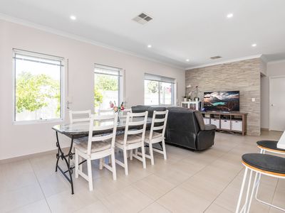 24A Brandon Way, Lynwood
