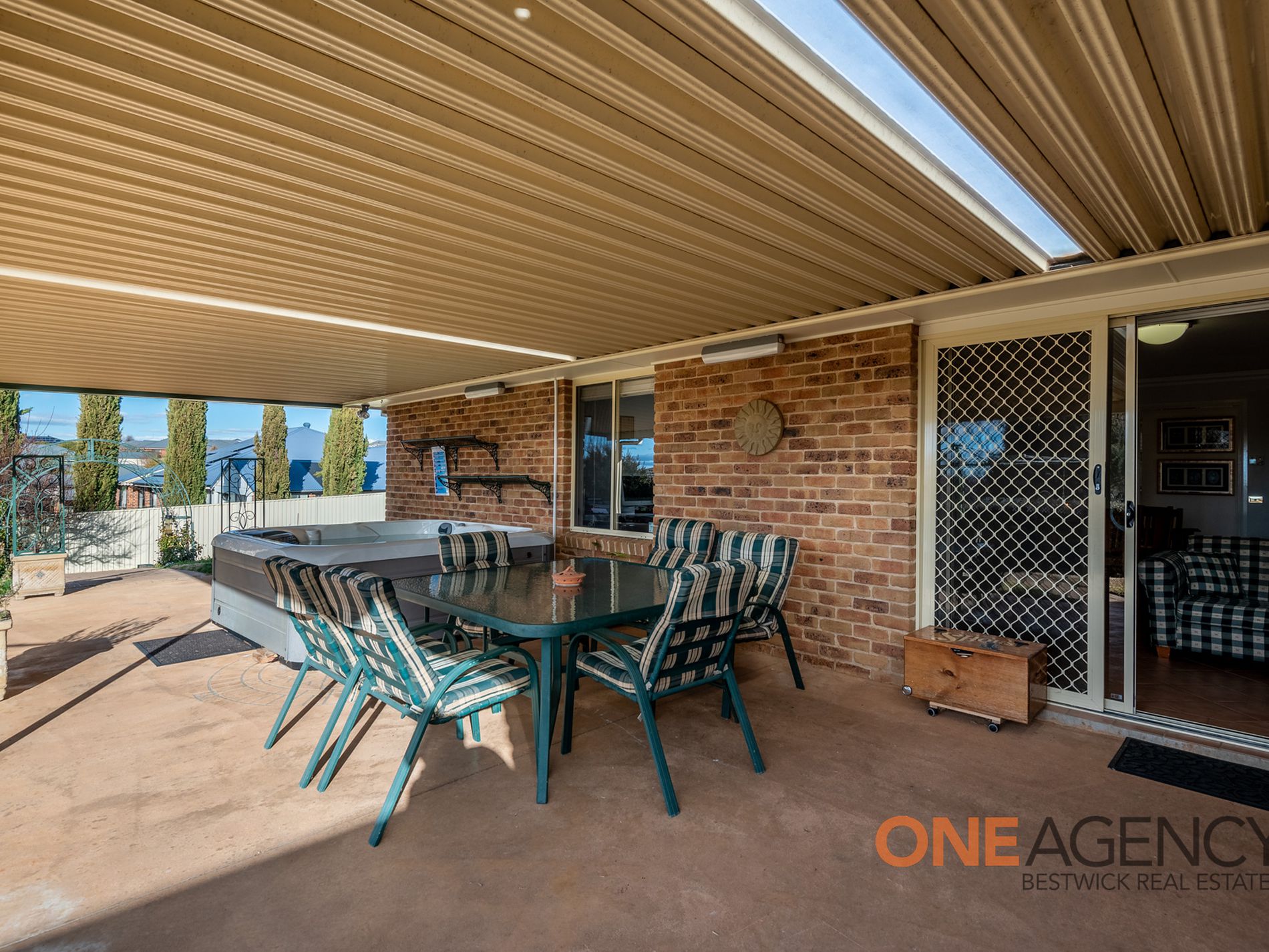 4 Oaklands Drive, Llanarth