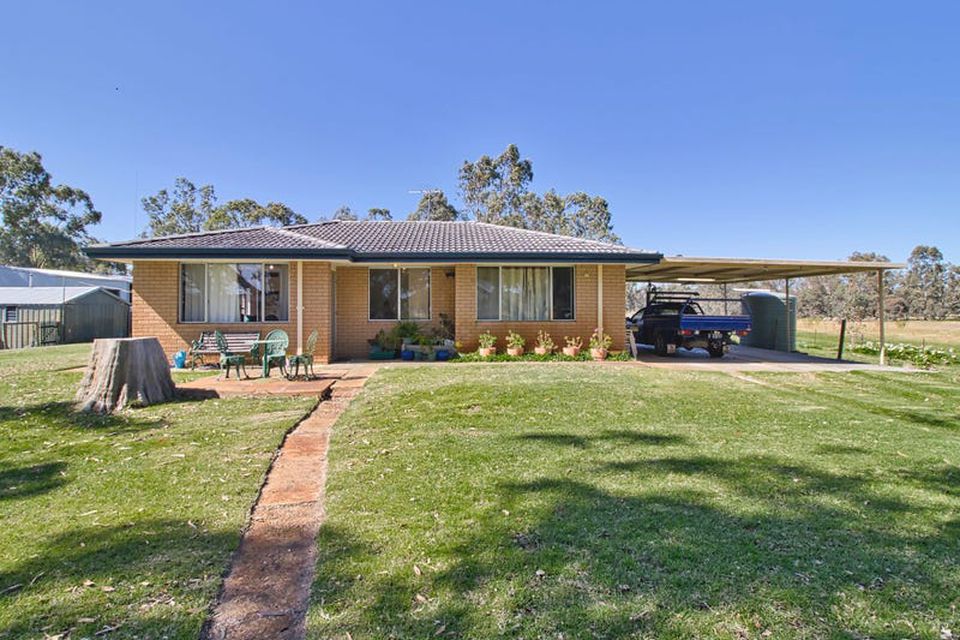 310 Young Road , Baldivis