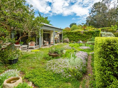 12 Salisbury Road, Mount Macedon