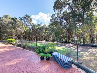 71 Jarrah Close, Hay