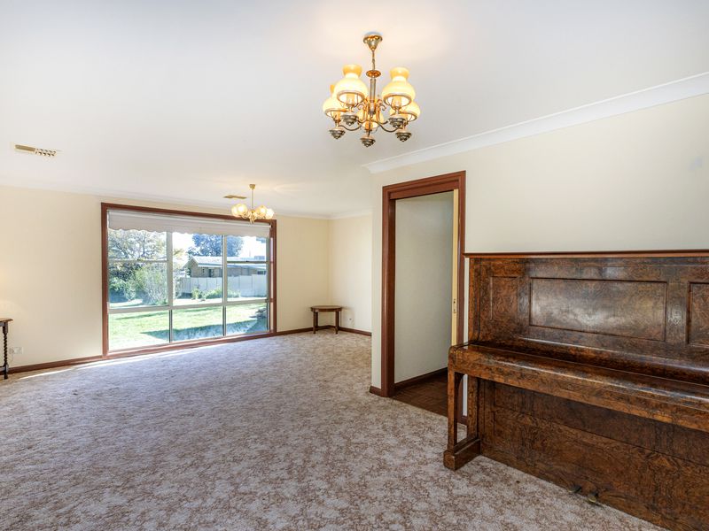 151 Redfern Street, Cowra