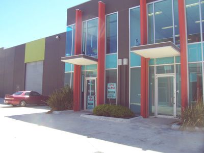 2 / 21 Wsetside Drive, Laverton