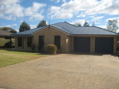 12 Cardiff Arms Avenue, Dubbo