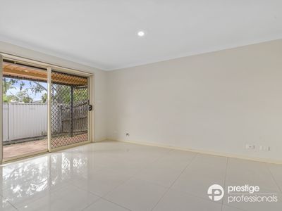 5 Yarran Court, Wattle Grove