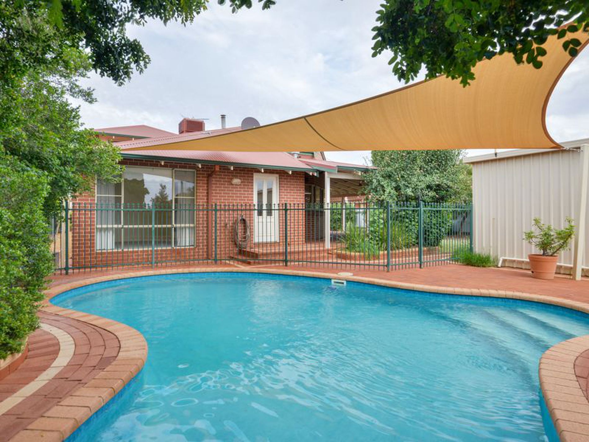 46 Chapman Drive, Somerville