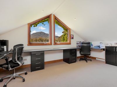 61 Waterfalls Road, Mount Macedon