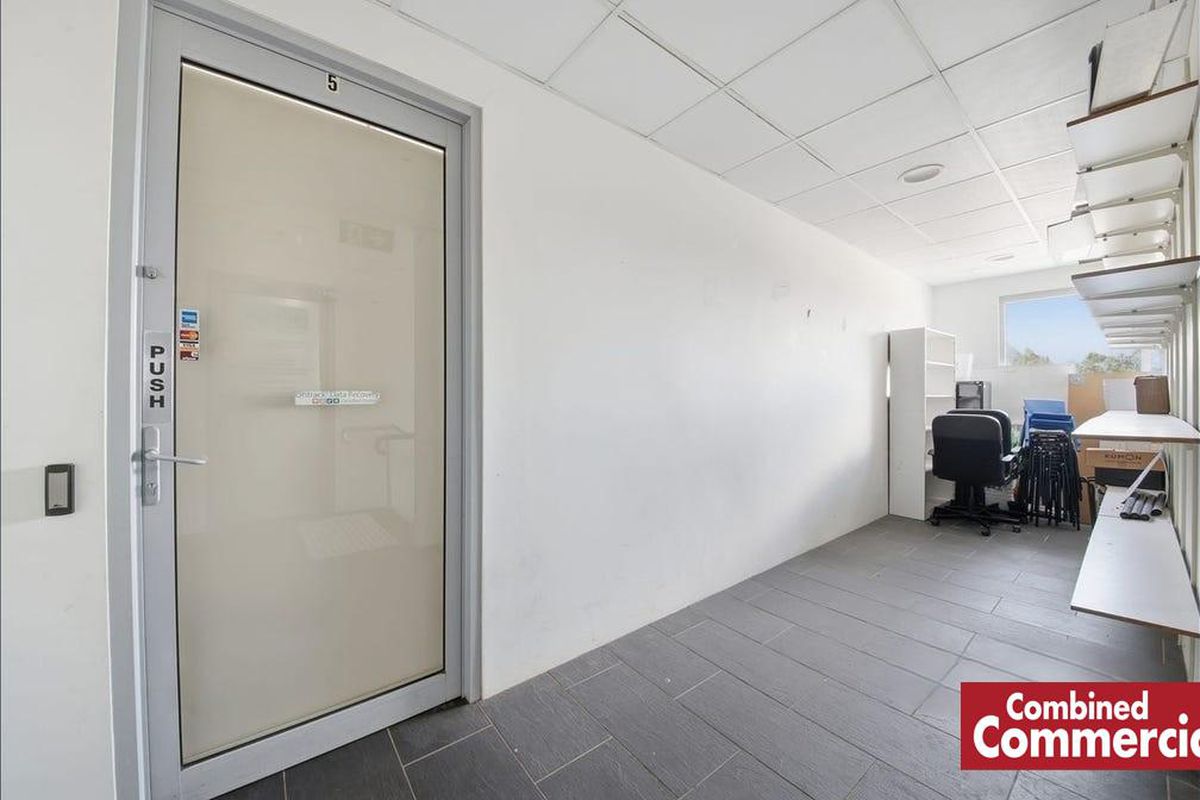 5 / 240 Mount Annan Drive, Mount Annan