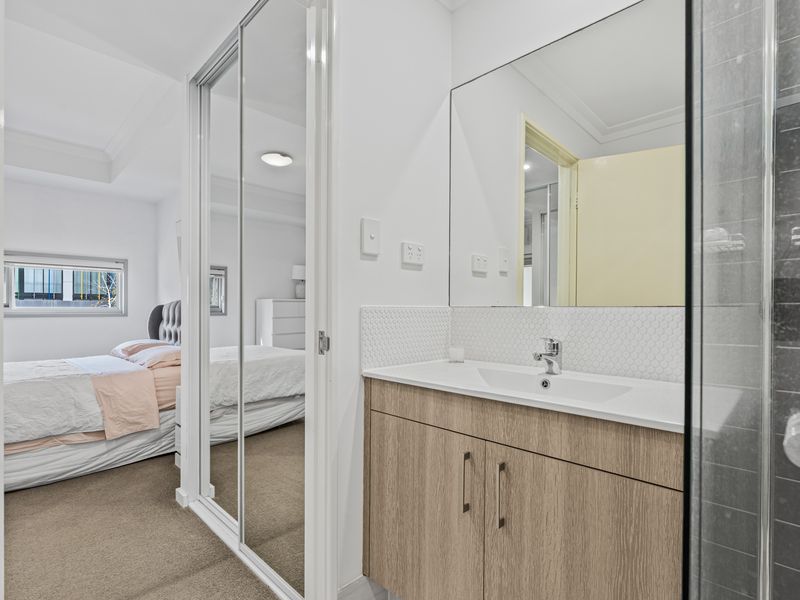 2 / 2 Rowe Avenue, Rivervale