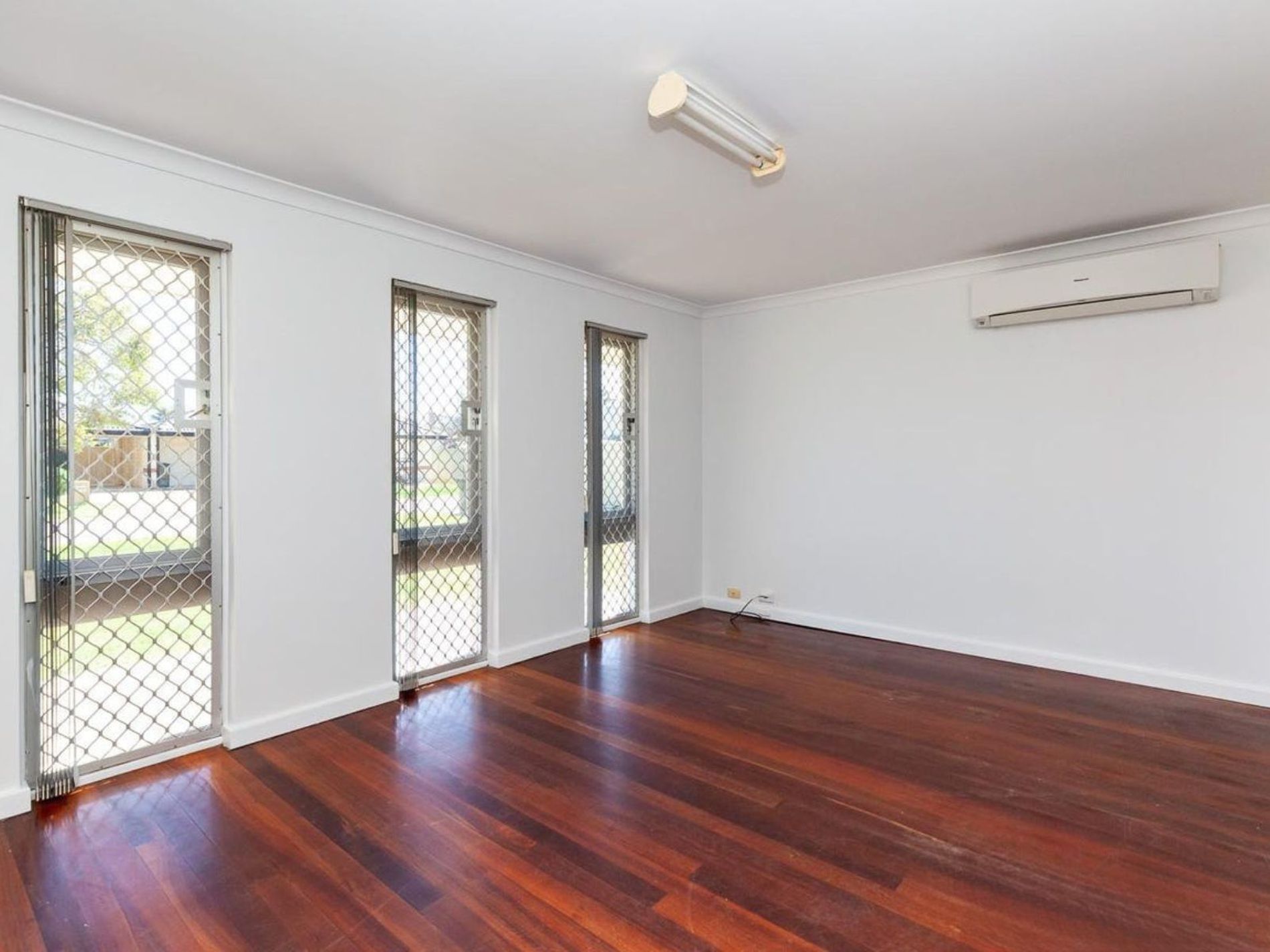 16 Devonshire Tce, Armadale