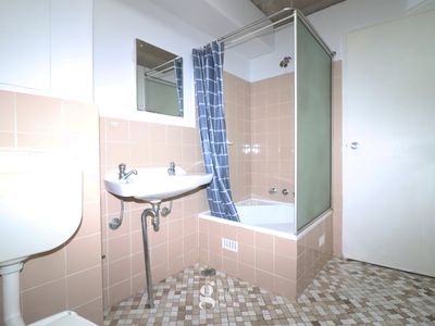 16 / 24-26 Meadow Crescent, Meadowbank