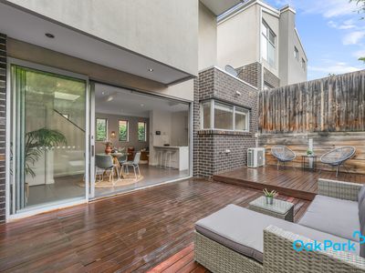 2 / 51 Northumberland Road, Pascoe Vale