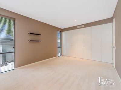 9 Cassowary Cres, Coodanup