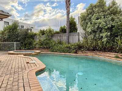 10 Bennett Street, Deepdene
