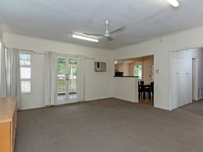 90 South Station Road, Silkstone