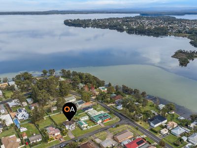 2 Second Avenue, Erowal Bay