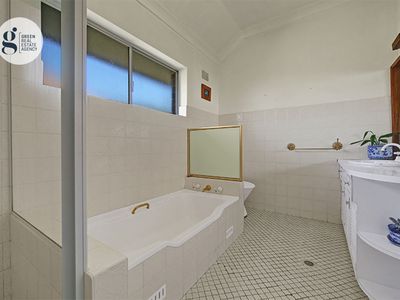 16 Dunshea Street, Denistone West