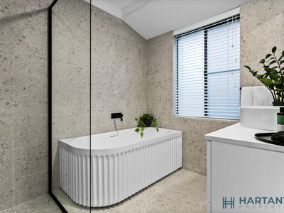 15 Mcgillivray Gardens, Winthrop