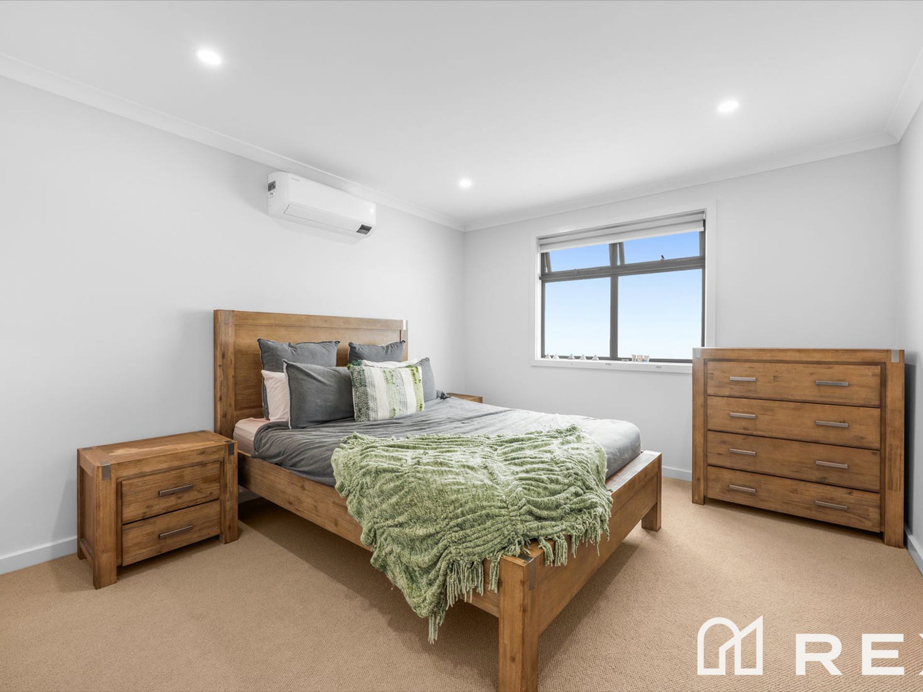 49 Cavenagh Boulevard, Mulgrave