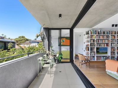22 / 293 Alison Road, Coogee