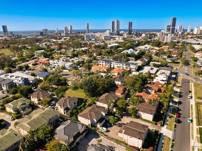 5 / 97 Eugaree Street, Southport