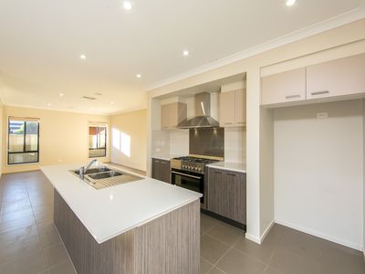 517 HOVELL STREET, Albury