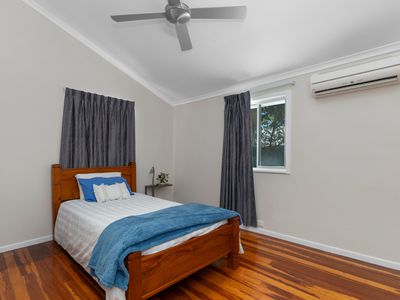 385 Stanley Street, North Ward