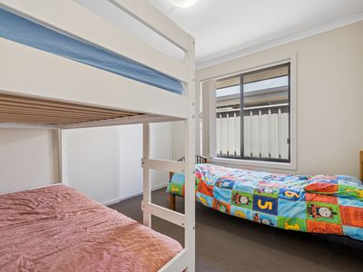 8 / 15 Windsong Court, Morphett Vale