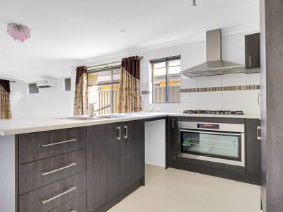 51 Mennock Approach , Baldivis