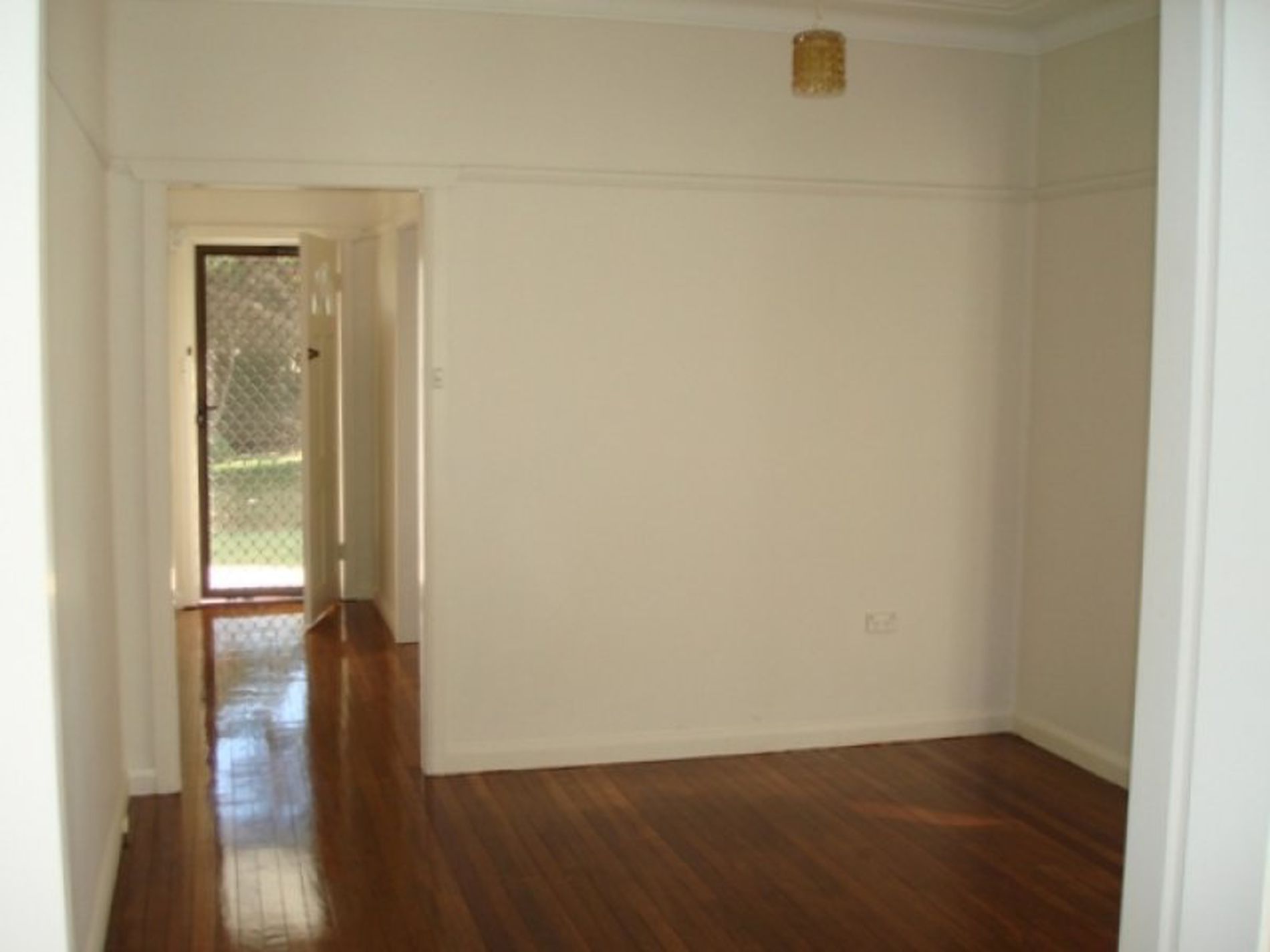 15 Lloyd Avenue, Yagoona