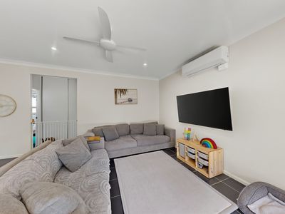 22 Ruwa Drive , Glass House Mountains