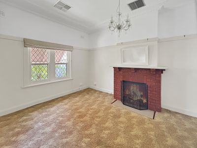 2 Dulhunty Ave, Dubbo