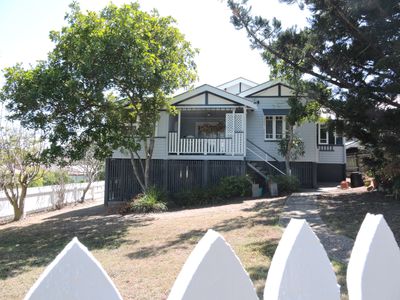 28 Rees Avenue, Coorparoo