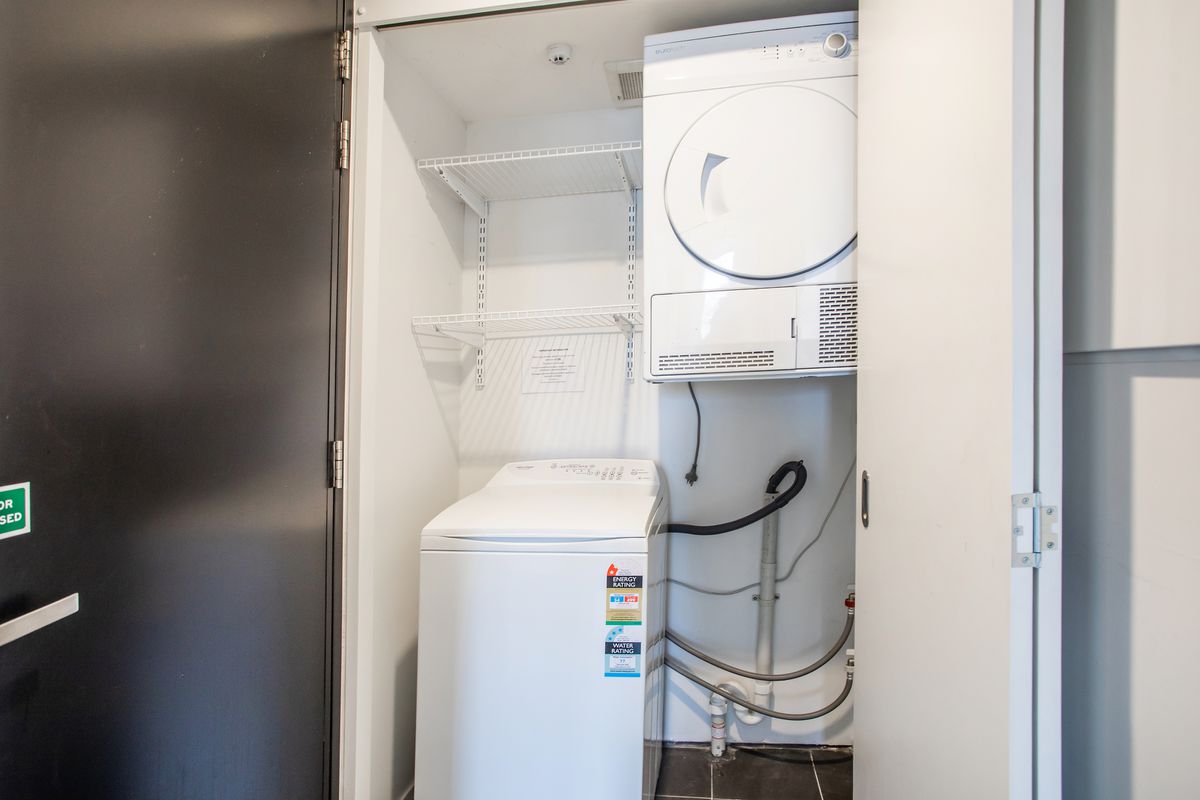 310A / 282 Madras St, City Centre