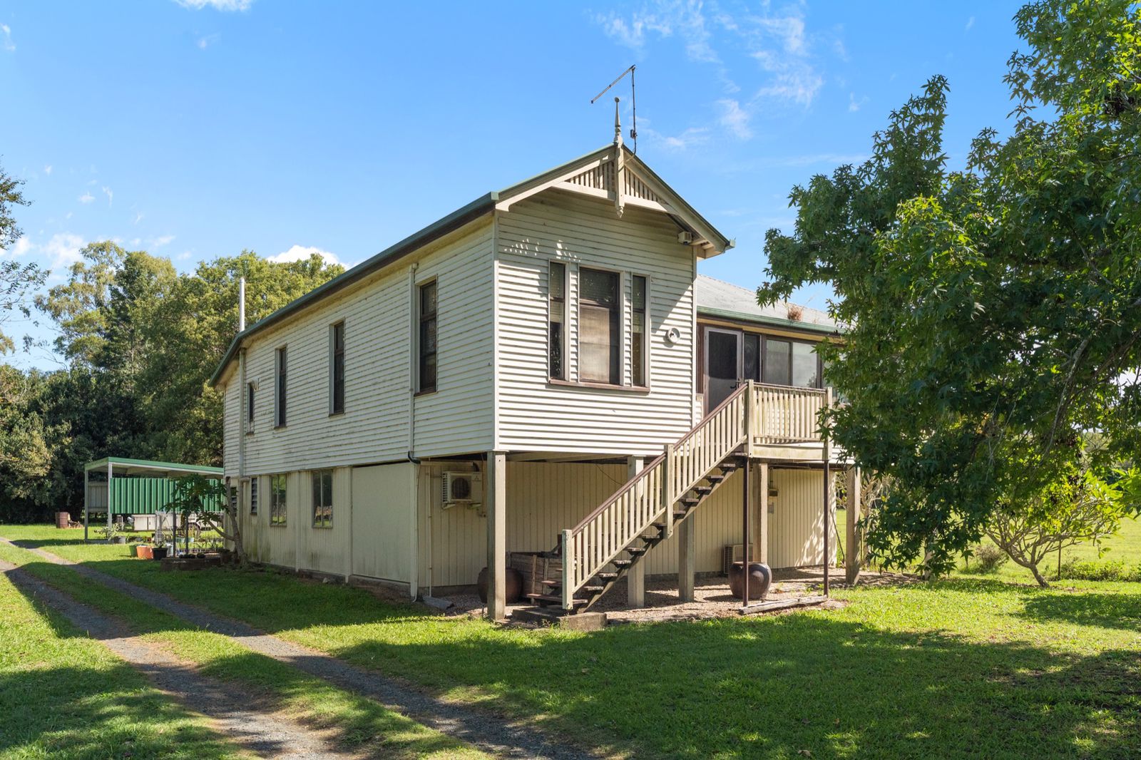 Photo 4 of 31, 1025 Pumicestone Road, Toorbul