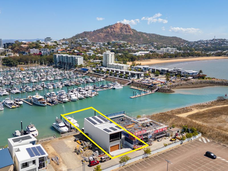 24 / 48 Sir Leslie Thiess Drive, Townsville City