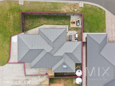 1 / 19 Joseph Link, Brighton