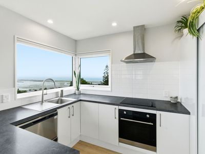 5B Madeley Road, Mount Pleasant